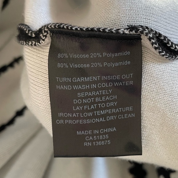 Orly Long Sleeve Open Knit Sweater Sz XL - Picture 6 of 6